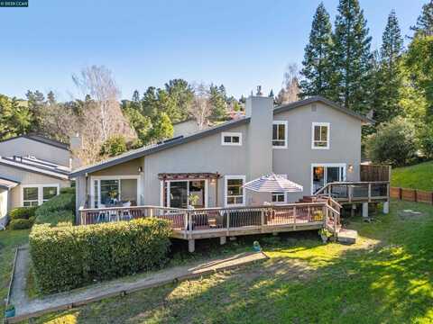 114 Alta Mesa Ct, Moraga, CA 94556