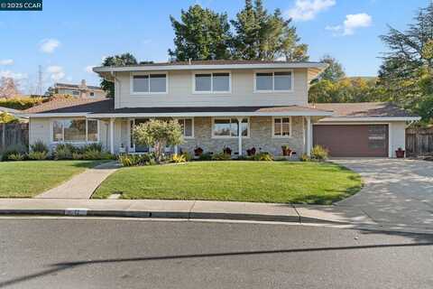 13 Inverleith Ter, Moraga, CA 94556