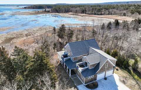 4 Georges Rock Road, Sandwich, MA 02563