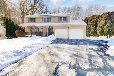 6991 Suzanne Lane, Guilderland, NY 12303