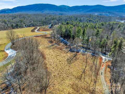 36 Ebenezer Trail, Hendersonville, NC 28739