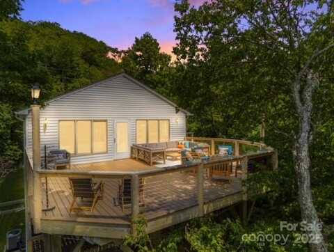 114 Spruce Hollow Road, Beech Mountain, NC 28604