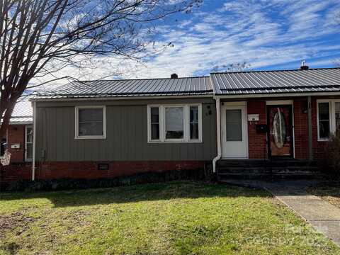 70 Elm Bend Road, Brevard, NC 28712