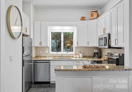 418 Windswept Drive, Asheville, NC 28801