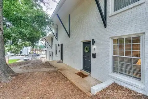 921 Ambassador Street, Charlotte, NC 28208