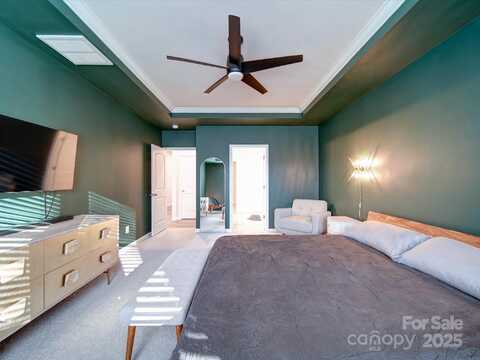5028 Colline Court, Charlotte, NC 28216