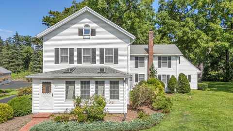 200 Damascus Road, Branford, CT 06405