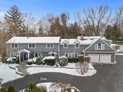 38 Tommys Lane, New Canaan, CT 06840