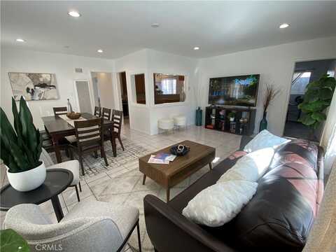 7071 Shadygrove Street, Tujunga, CA 91042