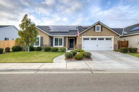 4067 Santa Ana Avenue, Clovis, CA 93619