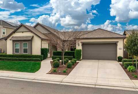 628 Crescent Lane, Madera, CA 93636