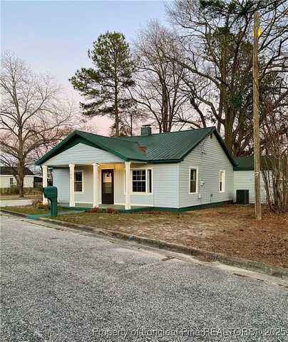 104 McLaurin Street, Maxton, NC 28364