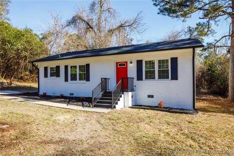 795 W New Hampshire Avenue, Southern Pines, NC 28387