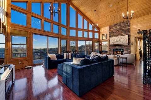 455 Red Oak Road, Franklin, NC 28734