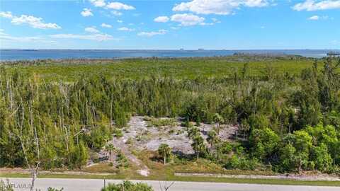 5576 Sabal Avenue, Saint James City, FL 33956