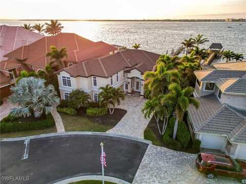 12782 Yacht Club Circle, Fort Myers, FL 33919