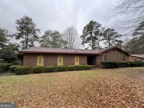 1726 Greenwood, Perry, GA 31069