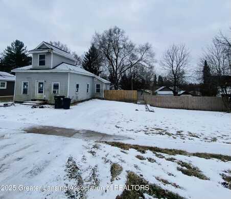 128 E High Street, Ovid, MI 48866