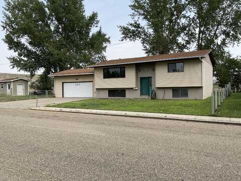 307 Maple Ave, Glendive, MT 59330