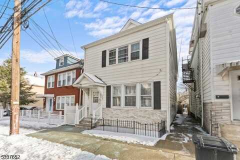 129 Ackerman Ave, Clifton, NJ 07011