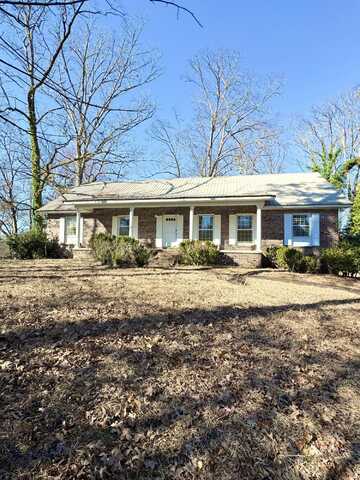 219 Woodland Heights Dr, Columbus, MS 39705