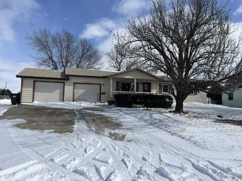 1404 N Green, Hoisington, KS 67544