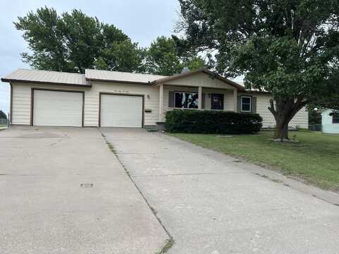 1404 N Green, Hoisington, KS 67544