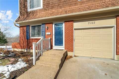 7167 NW CHAPEL WOODS Circle, Kansas City, MO 64152