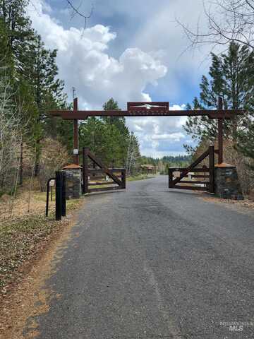 18 Arrowgrass Ct., McCall, ID 83638