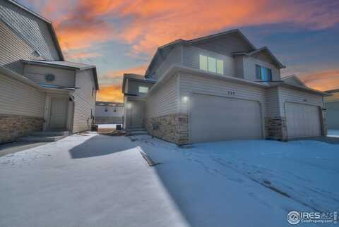 520 Foxtail Pl, Wiggins, CO 80654