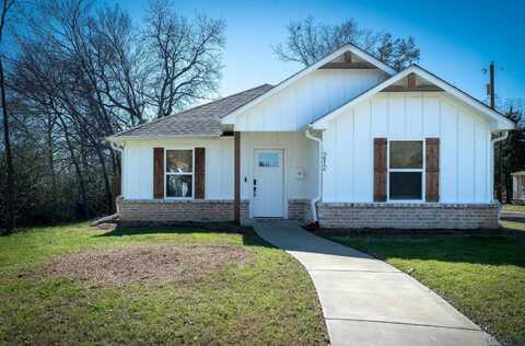 212 W McKay, Troup, TX 75789