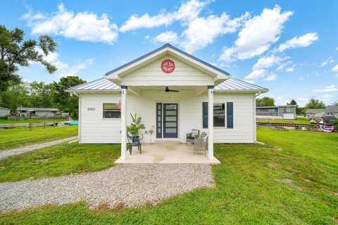 2503 Dardy, Brooklyn, MI 49230