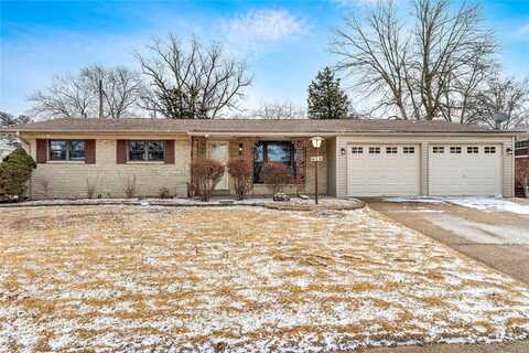 10 Hammes Drive, Florissant, MO 63031