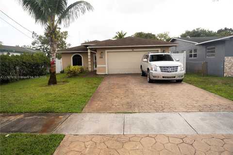 5624 SW 19th St, West Park, FL 33023