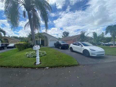 9642 NW 45th St, Sunrise, FL 33351