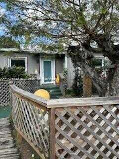 2459 Fillmore St, Hollywood, FL 33020