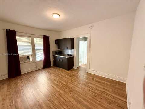 126 Mendoza Ave, Coral Gables, FL 33134