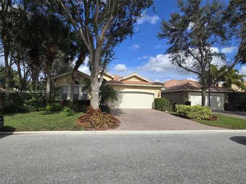 6855 Shamrock Trl, Boynton Beach, FL 33437