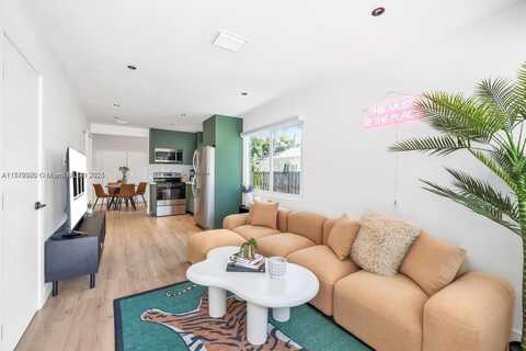 105 SW 4th ave, Hallandale Beach, FL 33009