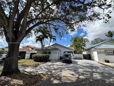 15148 NW 89th Ave, Miami Lakes, FL 33018