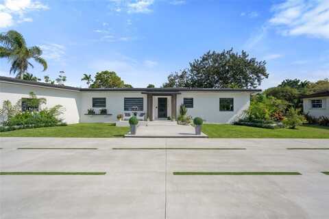 14745 N Spur Dr, Miami, FL 33161