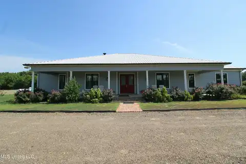 374 Fox Road, Shaw, MS 38773