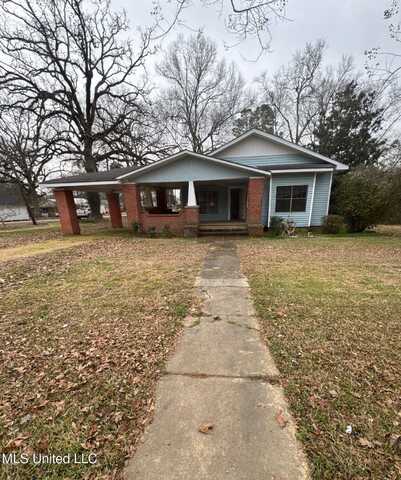 708 Lee Avenue, Crystal Springs, MS 39059