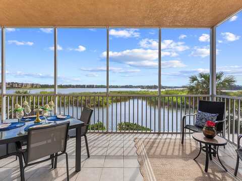 10520 BOARDWALK LOOP, LAKEWOOD RANCH, FL 34202