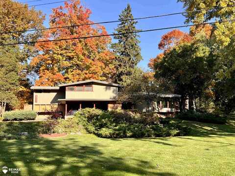 5441 N Sycamore, Burton, MI 48509