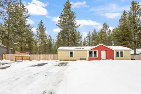 15360 Bear Street, La Pine, OR 97739