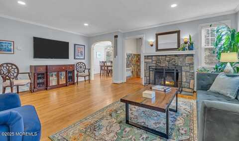 14 Sunset Avenue, Matawan, NJ 07747