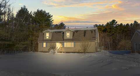 327 Route 135, Monmouth, ME 04259