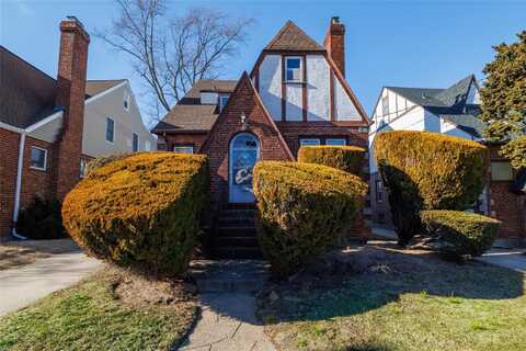 43 Evergreen Avenue, Lynbrook, NY 11563