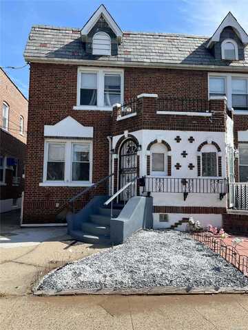 95-27 239th Street, Floral Park, NY 11001